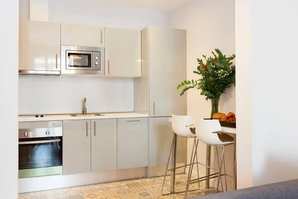 Paseo De Gracia Spacious 4Bd - 4Bth バルセロナ